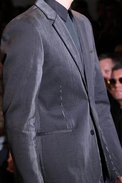 Look 33